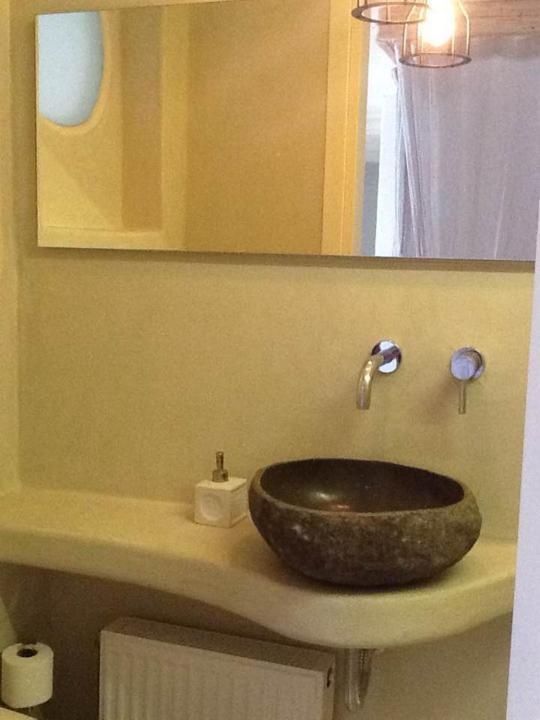 Pyleanblue Villa *